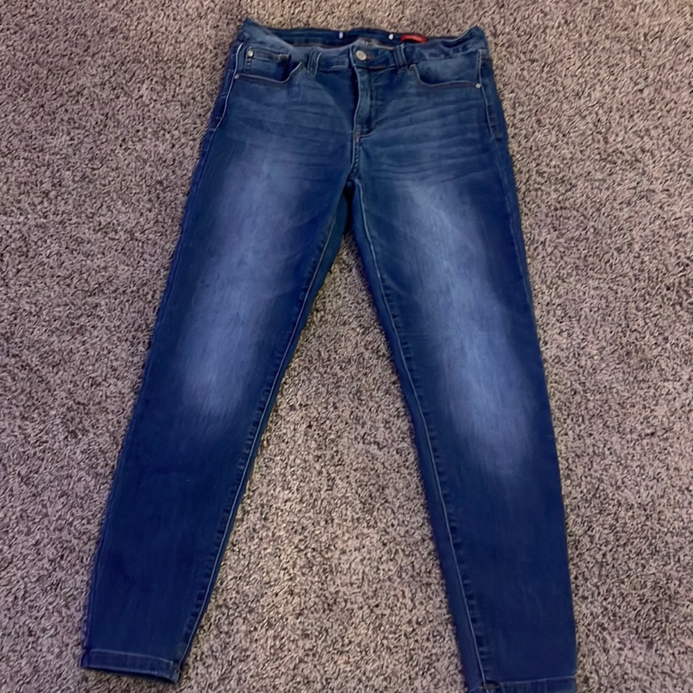SIZE 7 CELEBRITY PINK JEANS